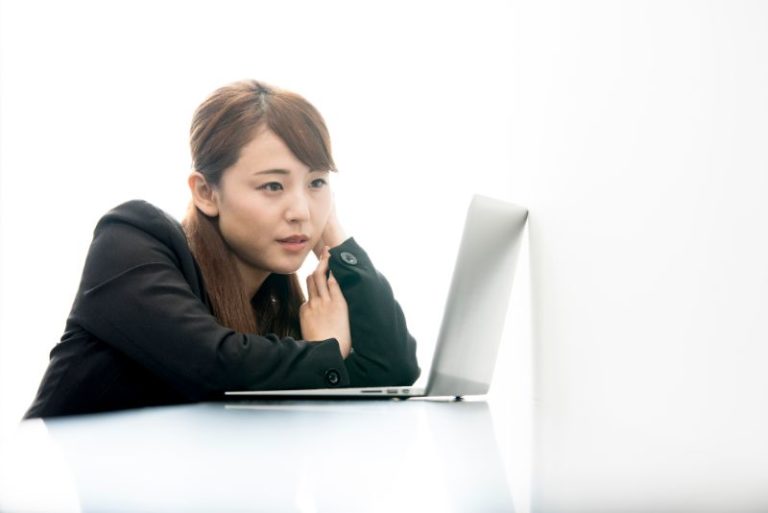 フリーライダー社員とは？5つの具体例・フリーライダー対策を解説 Jobrouting